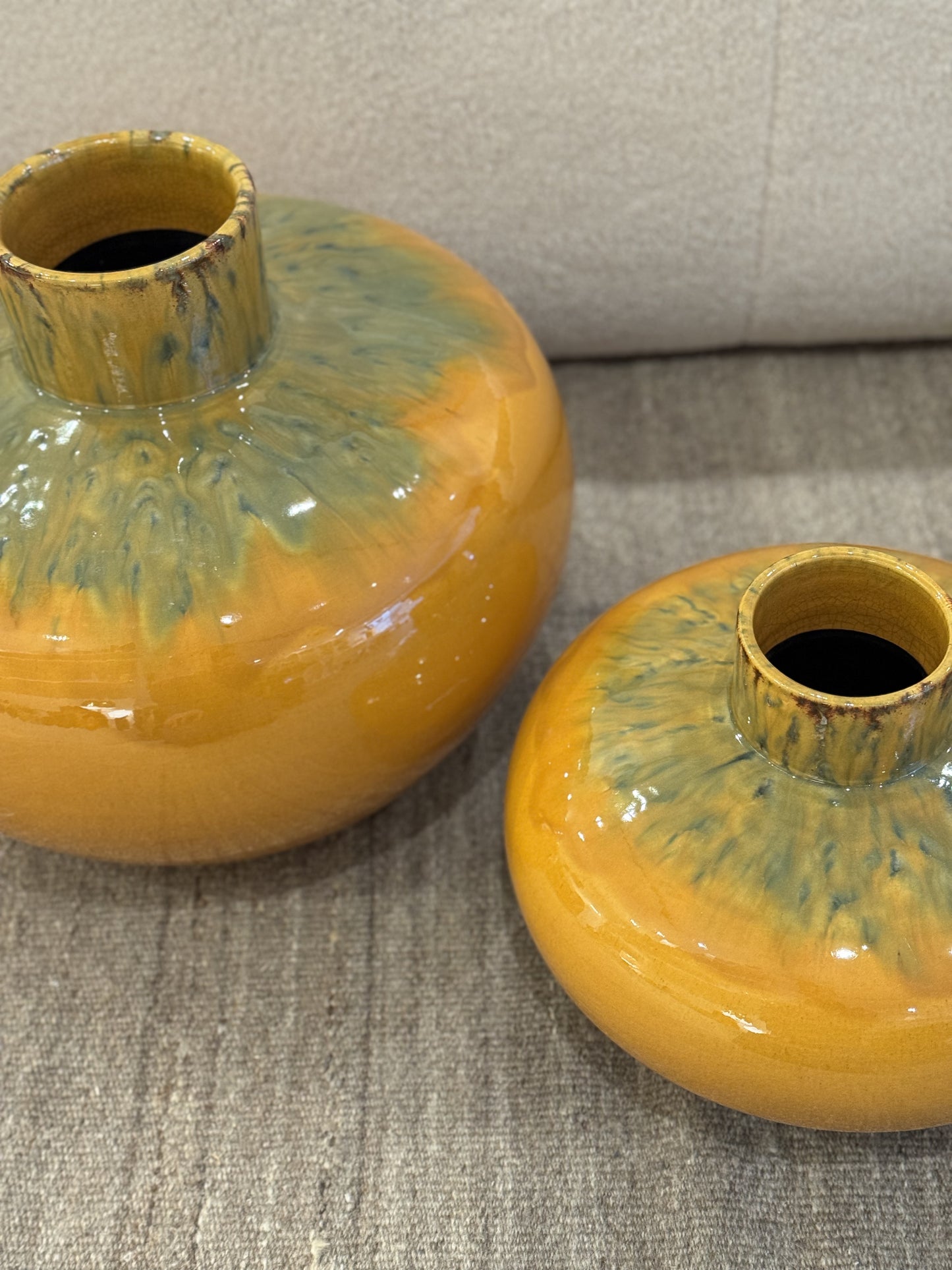 Glazed round vases