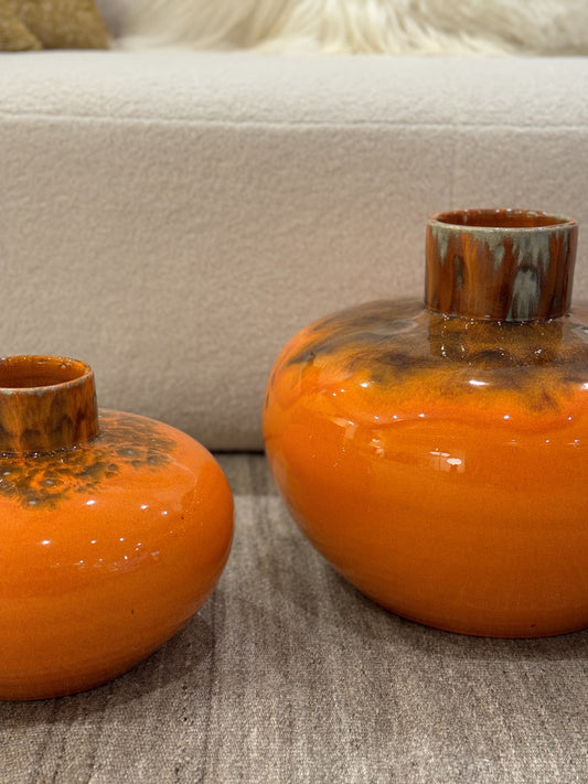 Glazed round vases
