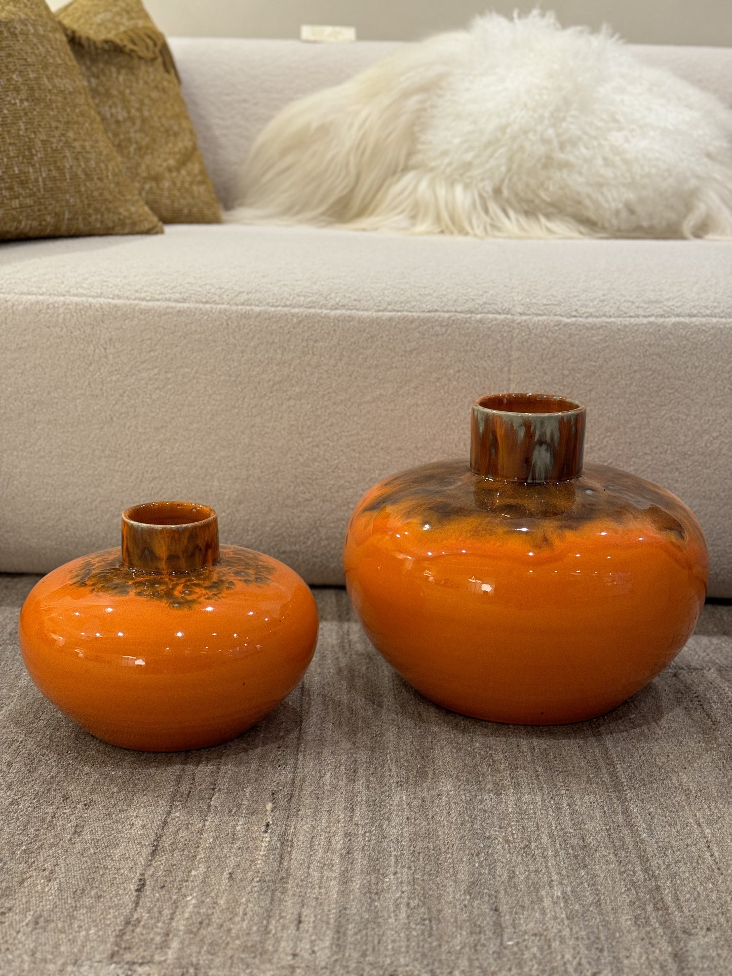 Glazed round vases