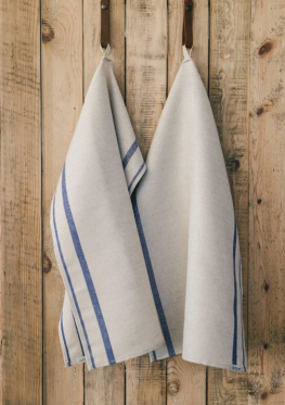 Kitchen towels with romb pattern