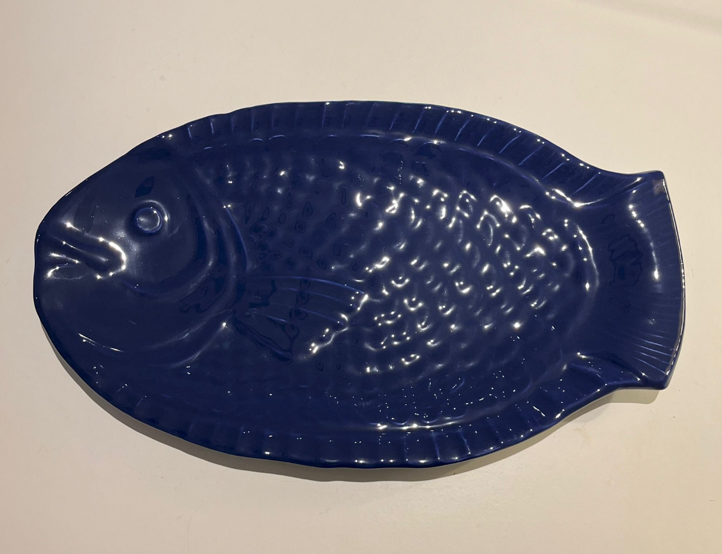 Ceramic serving plates