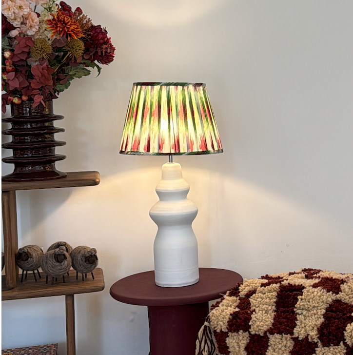 Ceramic table lamp