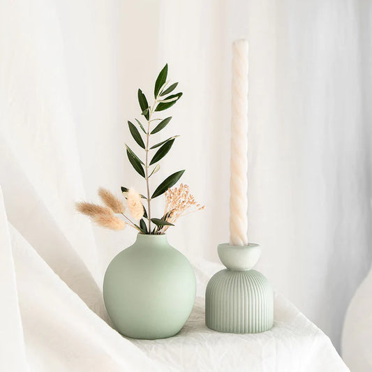Ceramic mint round vase