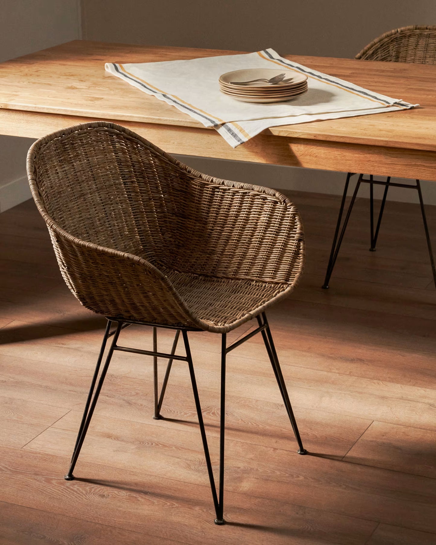 Hola chair