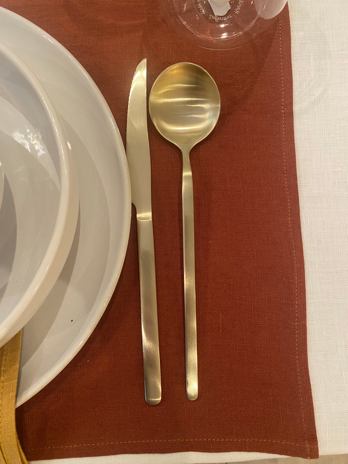 16-Piece Golden Cutlery set