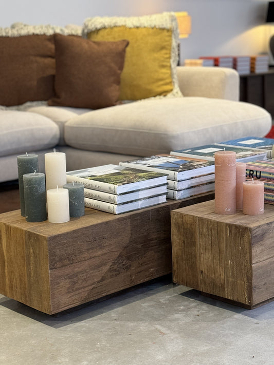 Wooden coffee table - E-mail to order