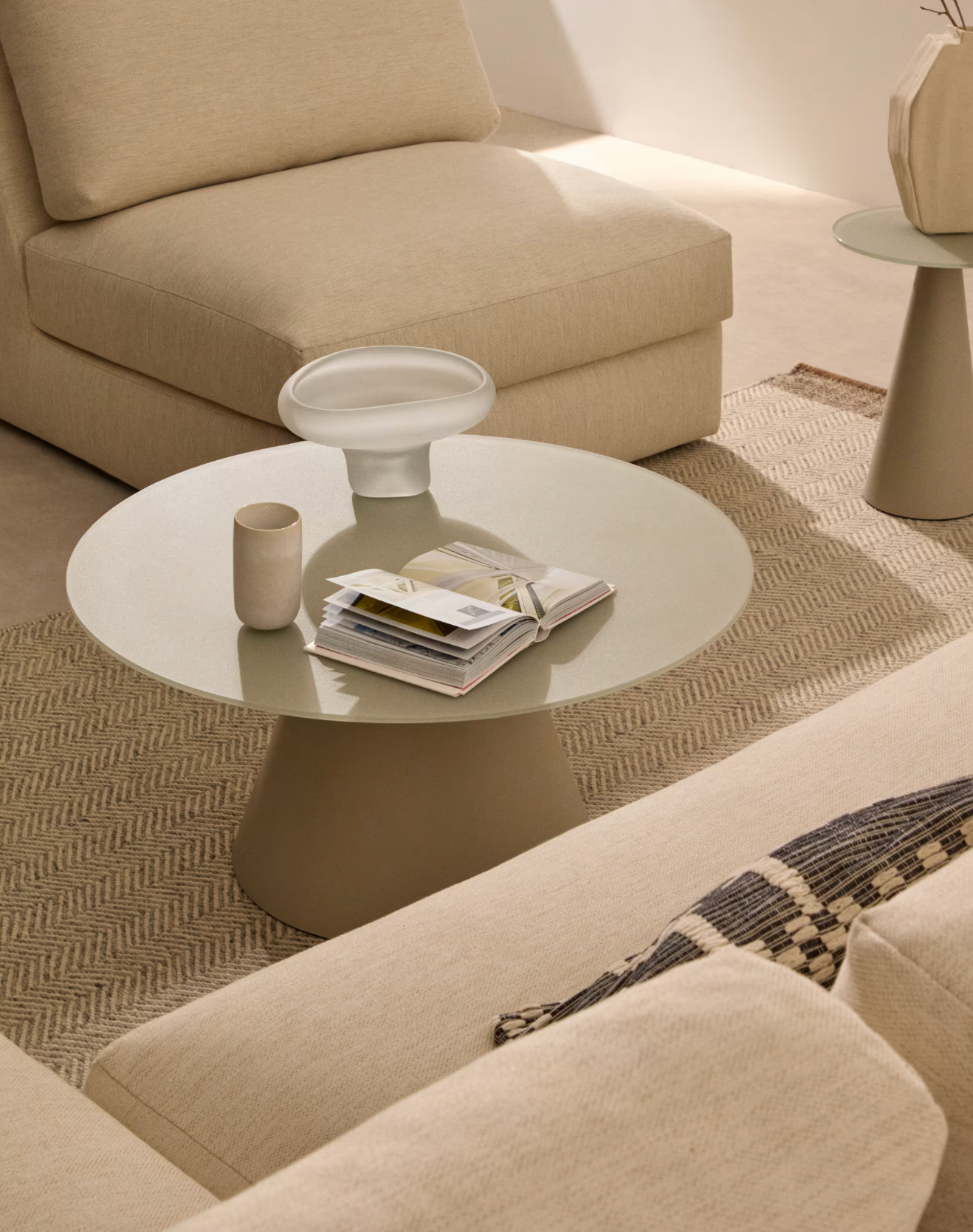 Wilshire coffee table - email to order