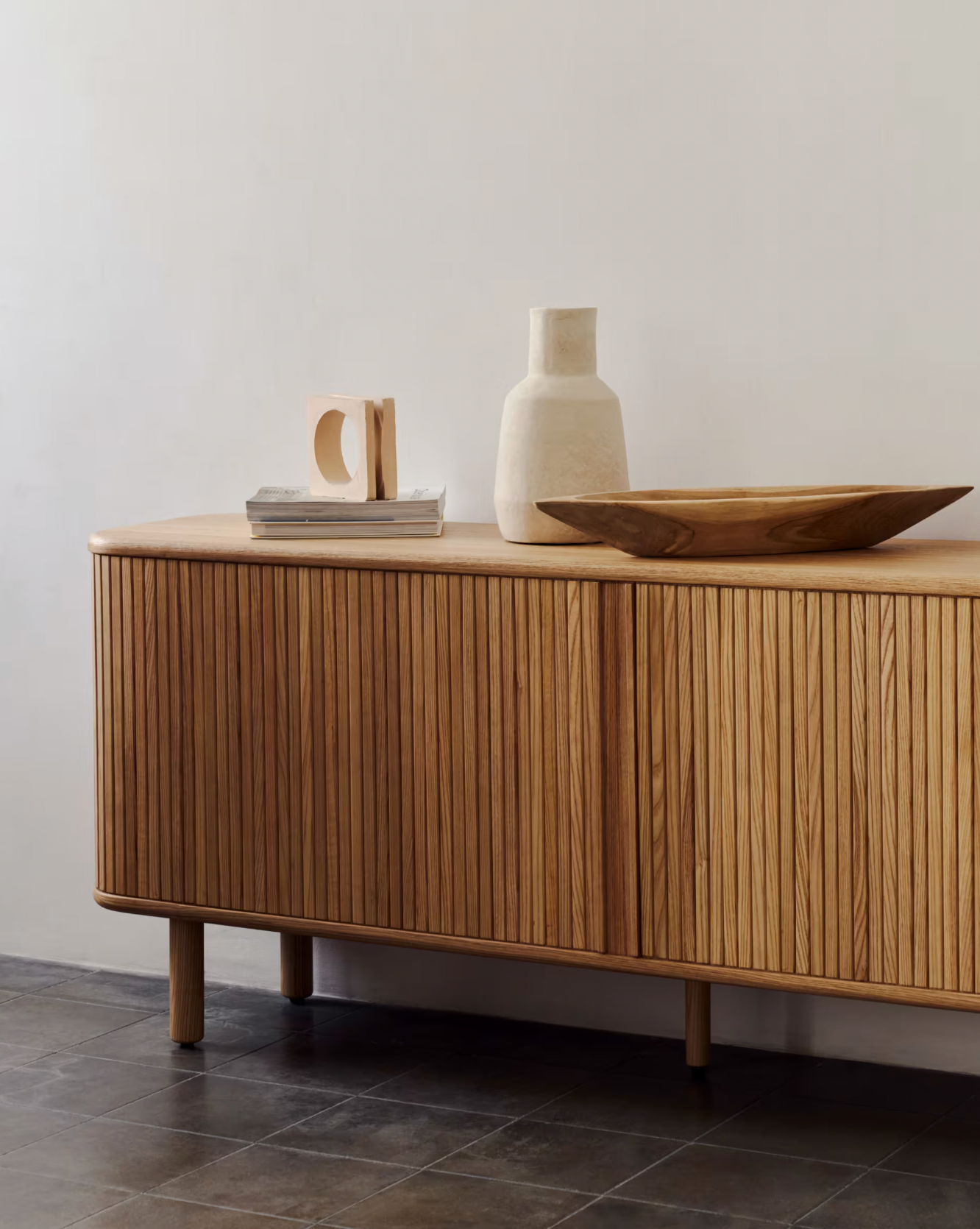 Mailen dressoir - email to order