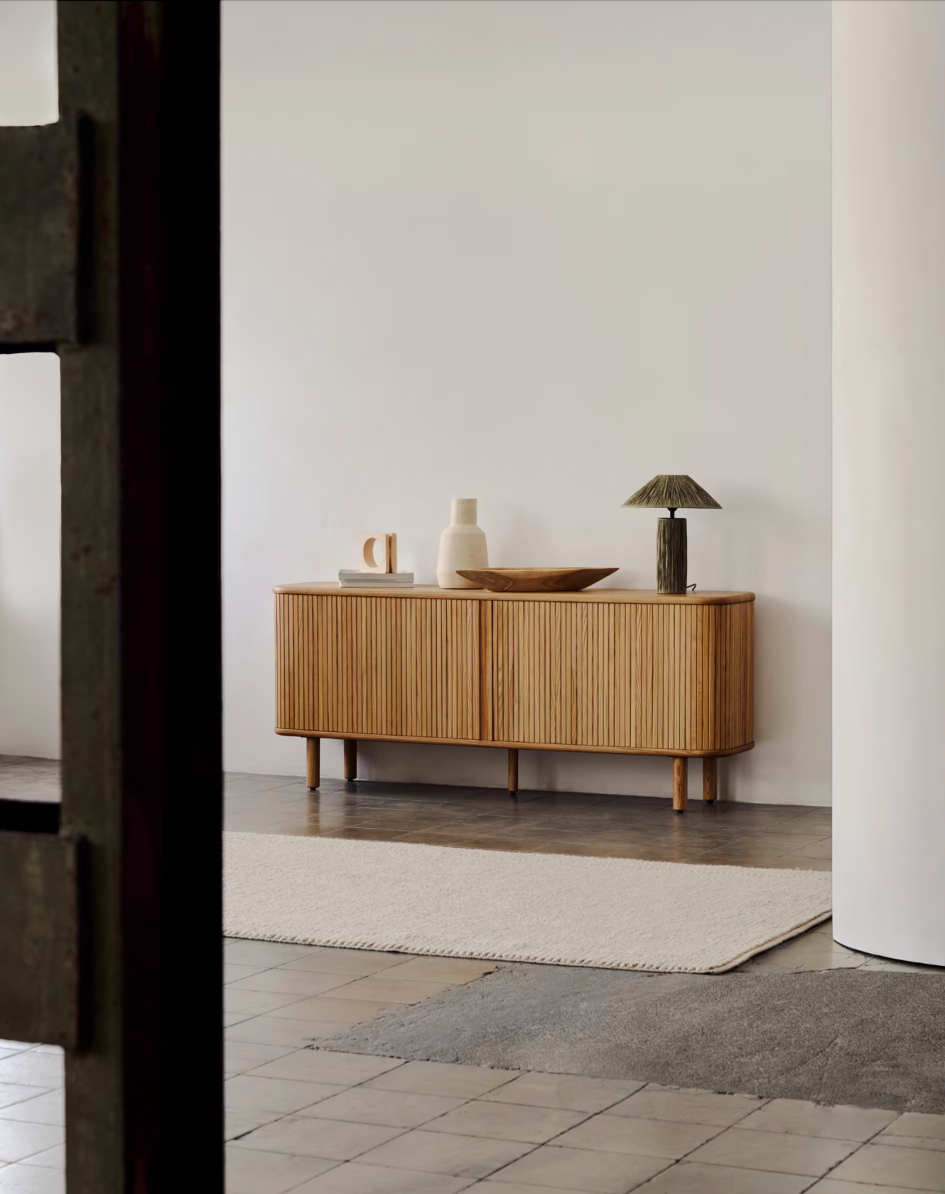 Mailen dressoir - email to order