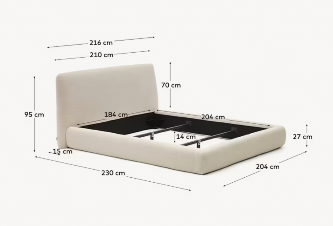 Bouclé bed
