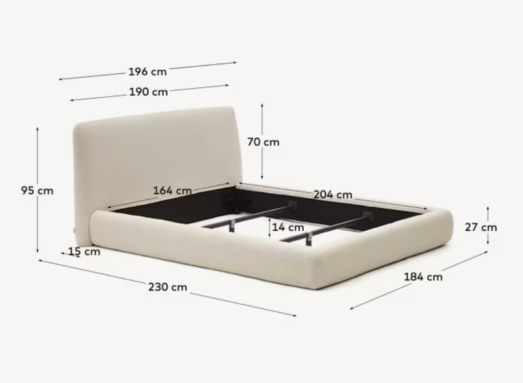 Bouclé bed