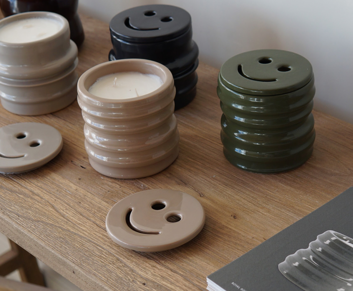 Happy ceramic candles