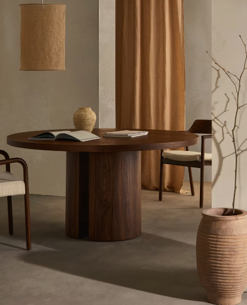 Nealy round table - E-mail to order