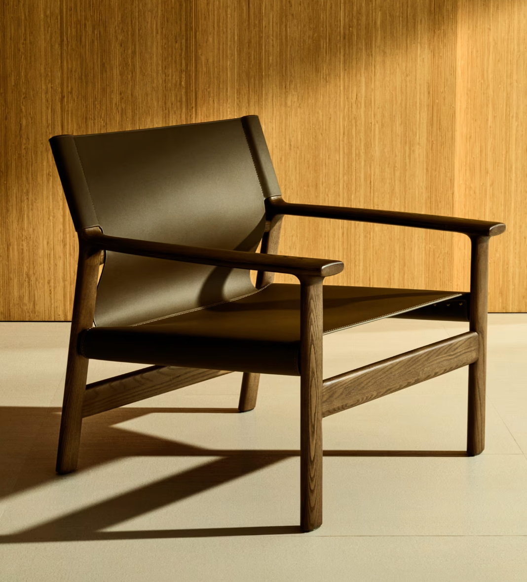 Leather loungechair