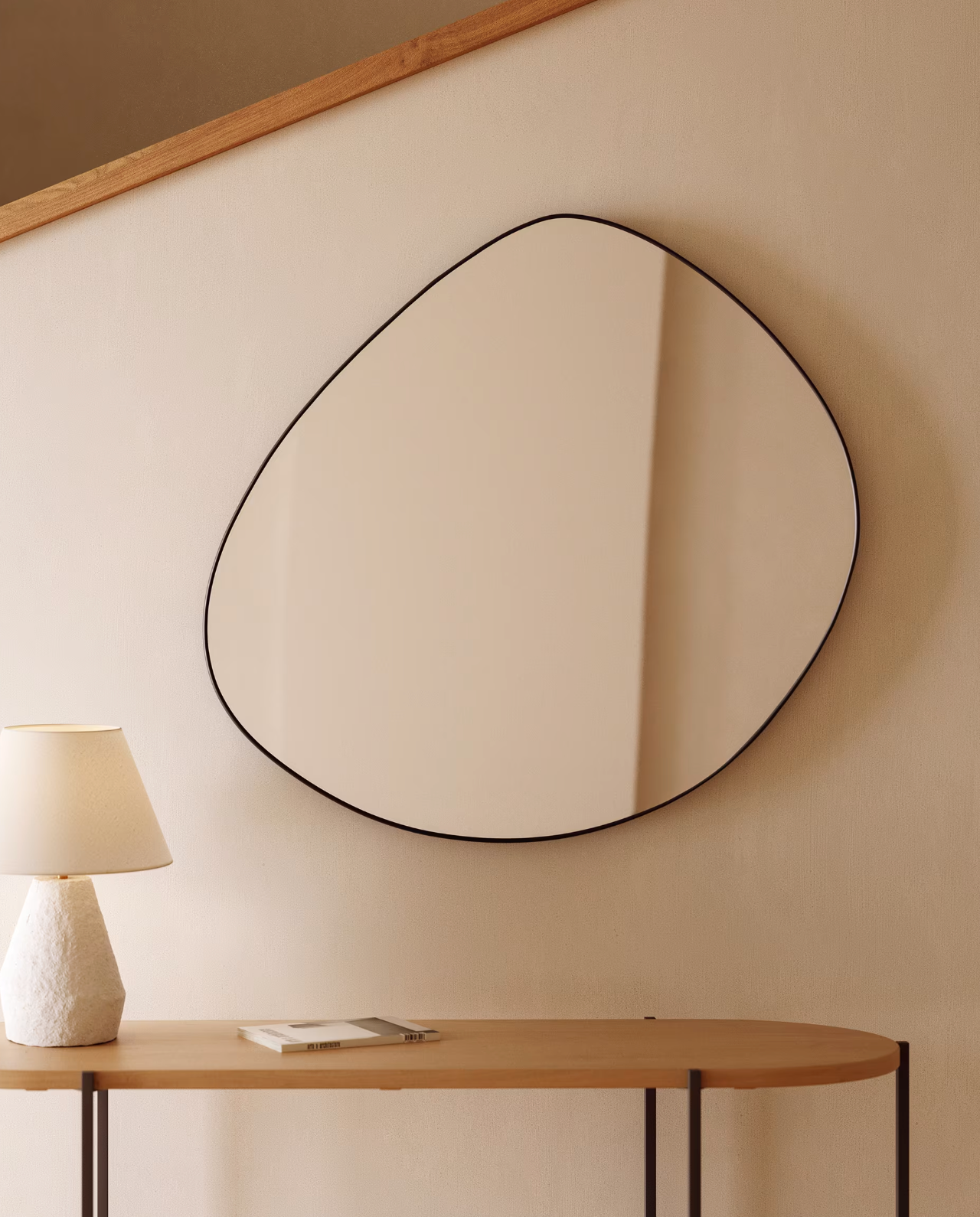 Anola mirror