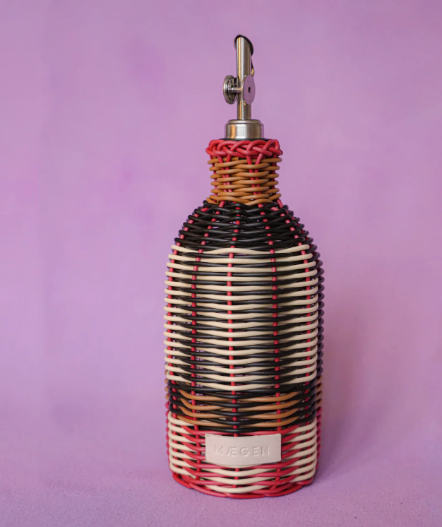 Colorful oil pourer