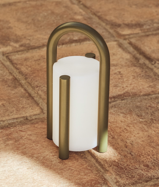 Poly portable lamp