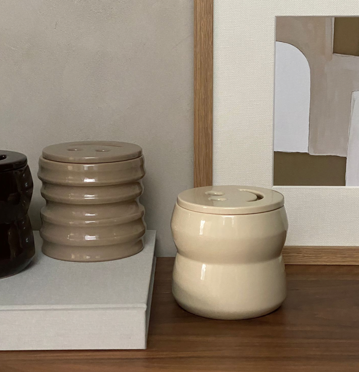Happy ceramic candles