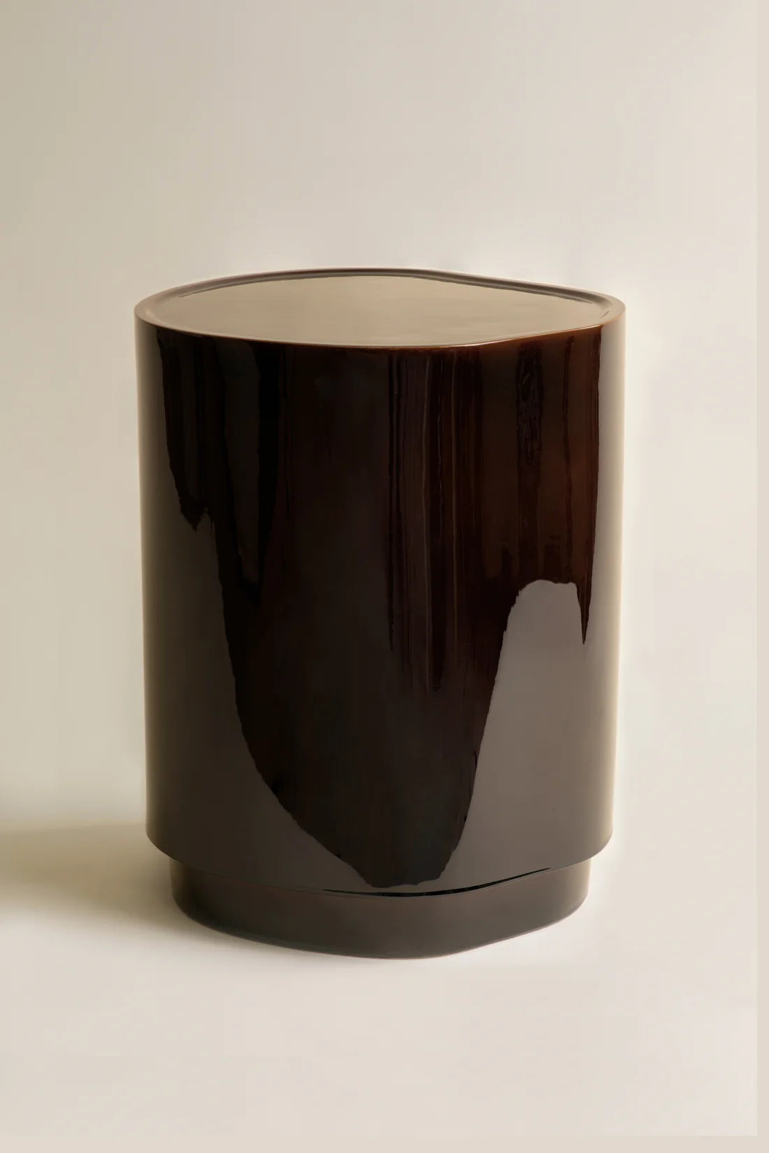Ondulation side tables